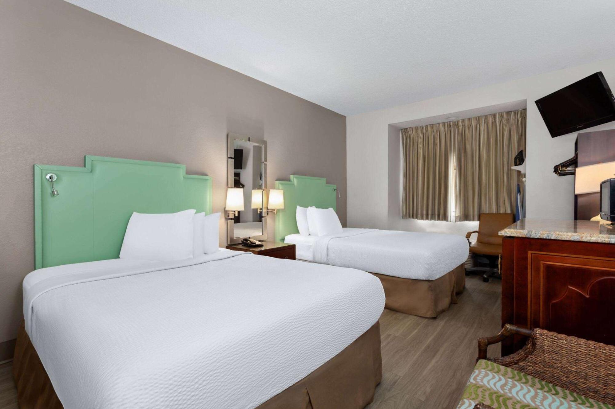 Baymont By Wyndham Orlando-International Dr-Universal Blvd Buitenkant foto