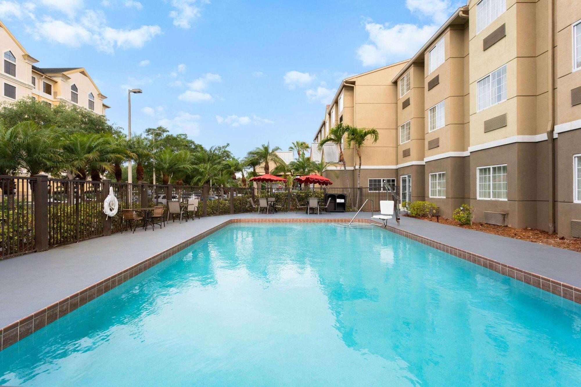 Baymont By Wyndham Orlando-International Dr-Universal Blvd Buitenkant foto