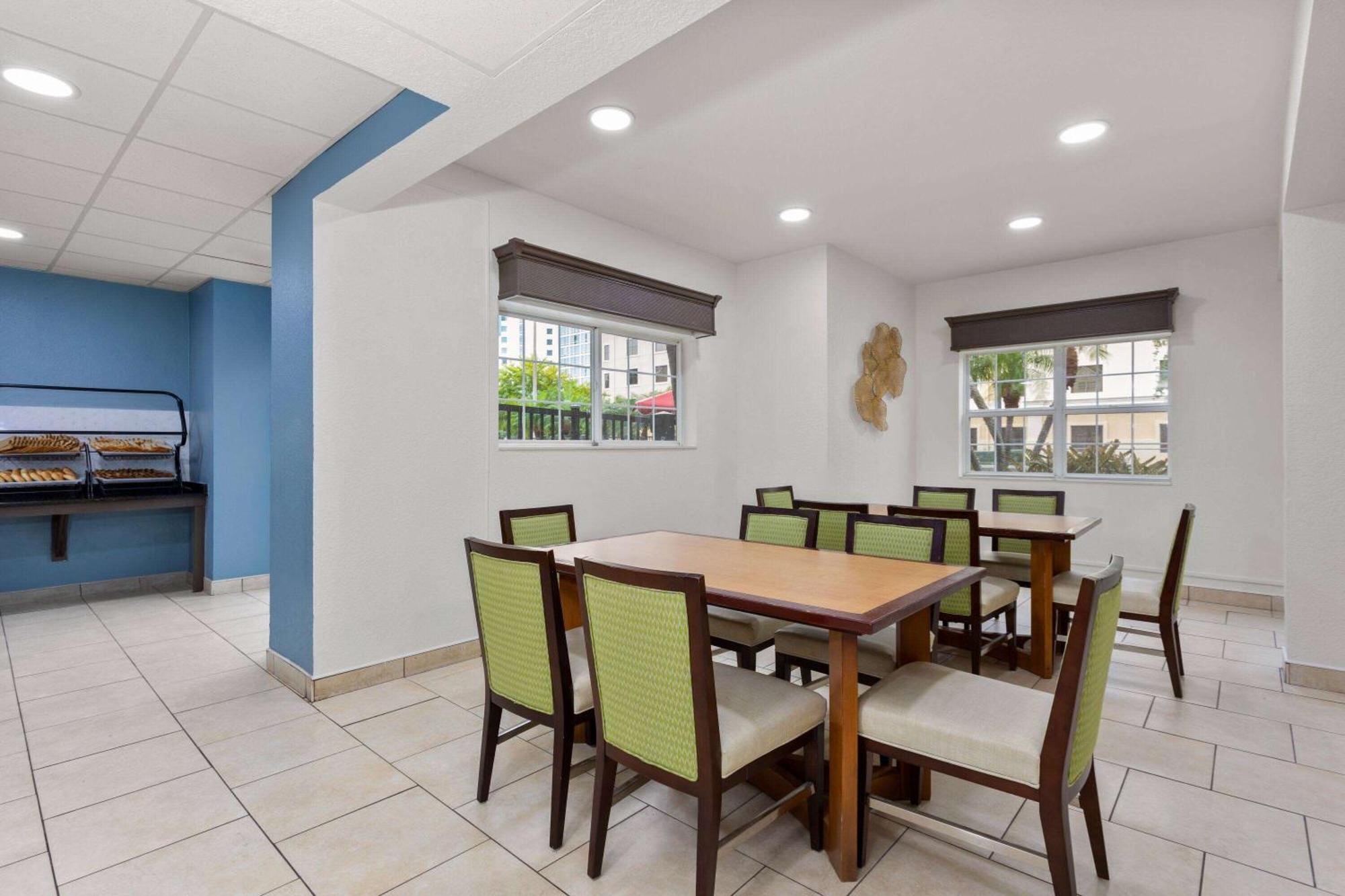 Baymont By Wyndham Orlando-International Dr-Universal Blvd Buitenkant foto